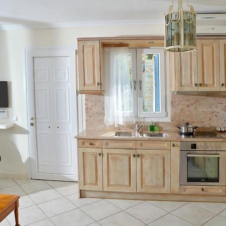 Andros Homes Sea Side Apartment & Studio Gavrio Eksteriør billede